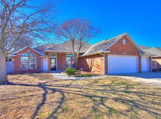 304 Towry Dr, Norman, OK 73069