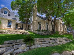 240 S Springwood Ln, Kerrville, TX 78028