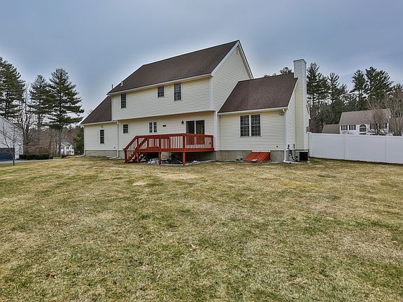 4th image of 45 Buckingham Dr
