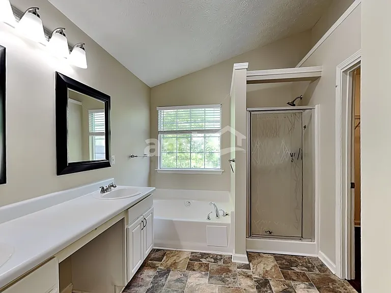 1728 Silverchase Dr SW — Photo 13