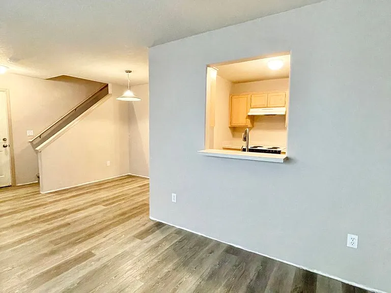 8516 NE Knott St — Photo 3