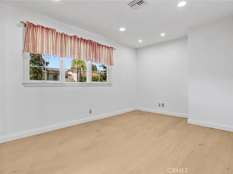 22715 America Way — Photo 18