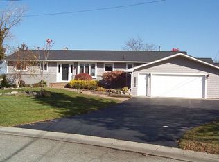 10280 Cedar Pointe Dr, WHITE LAKE, MI