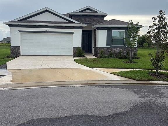 2nd image of 32434 Osprey Peak Way