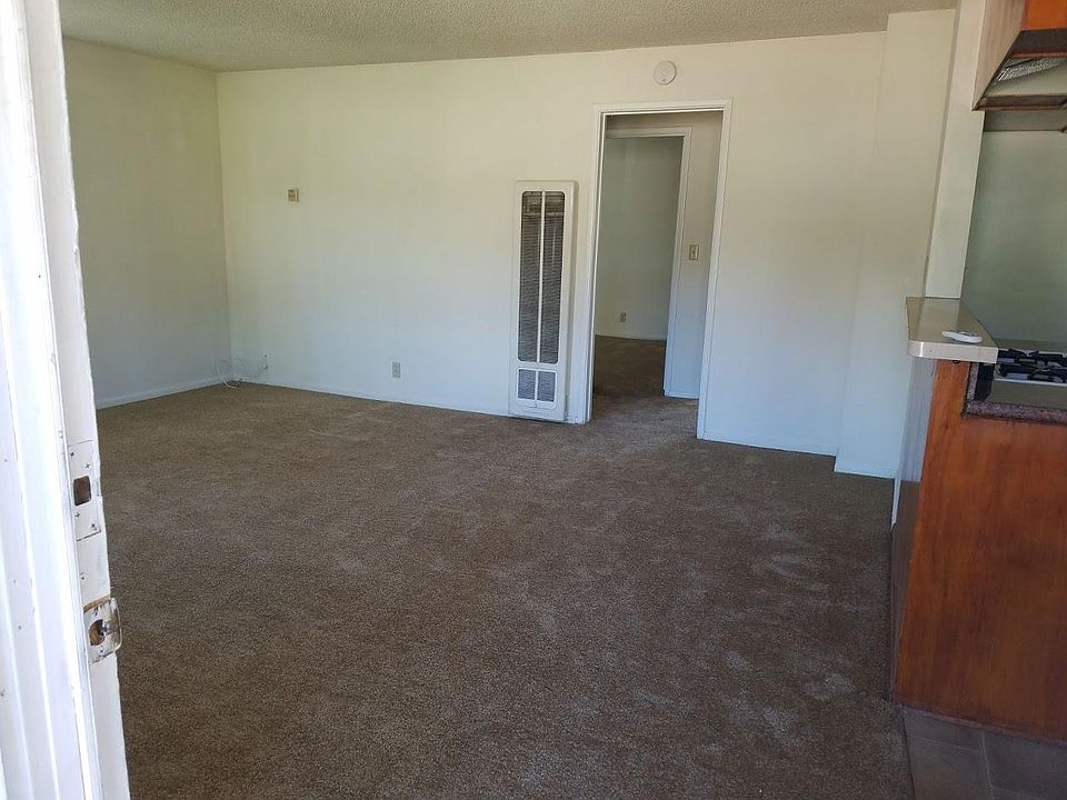 1st image of 425 N 11th Ave