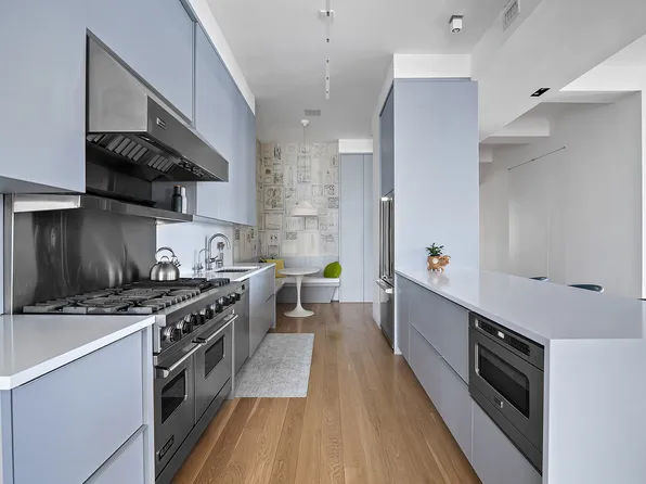 105 East 16th Street image 6 of 16