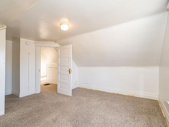 2nd image of 26574 Dartmouth St APT 3