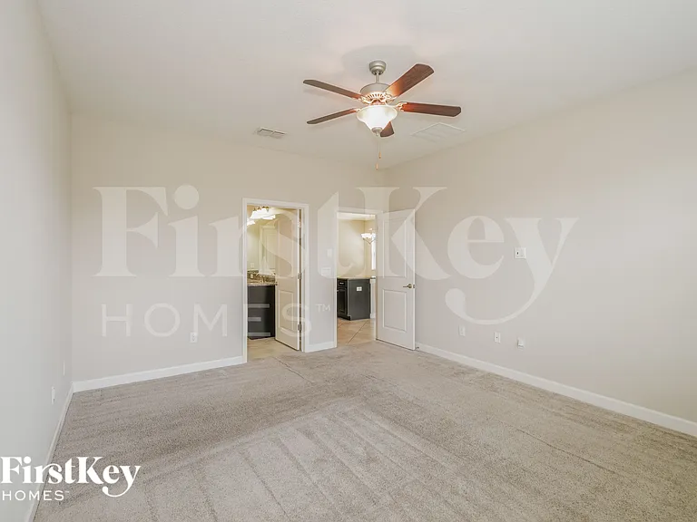 9835 Ivory Dr — Photo 8