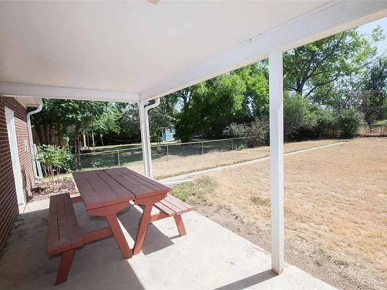 470 Fulton St — Photo 10