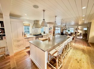 9 Barclay Ct, Norwalk, CT 06853