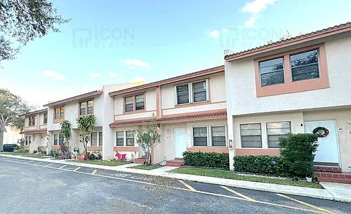 9120 NW 40th St #18 Photo 1