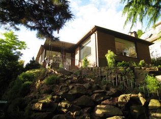 138 NW 59th St, Seattle, WA 98107