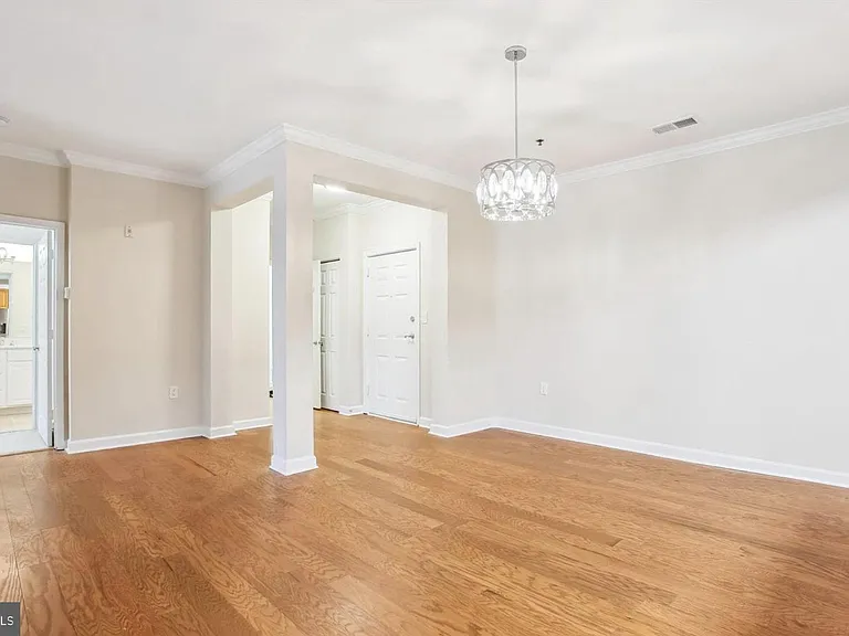 10328 Sager Ave #407 — Photo 2