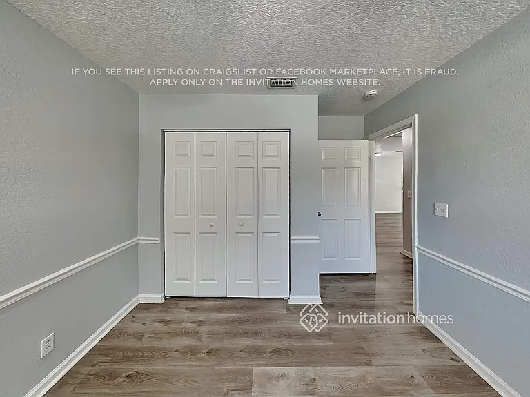 6340 NW 77th Ct — Photo 18