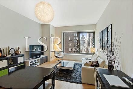 1st image of 75 Wall St APT 26N
