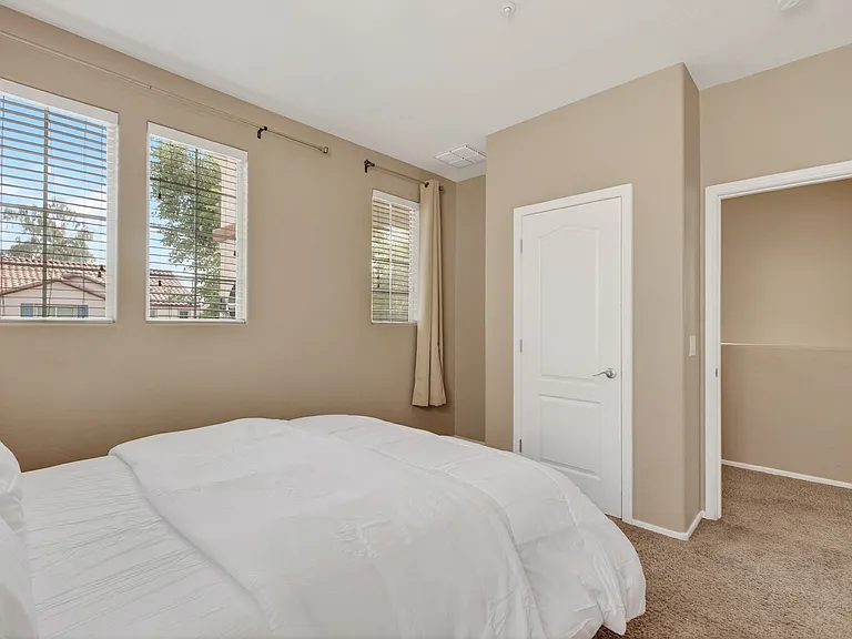 12034 W Polk St — Photo 13