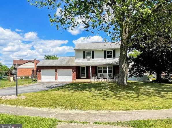 232 Shakespeare Dr, Reading, PA 19608