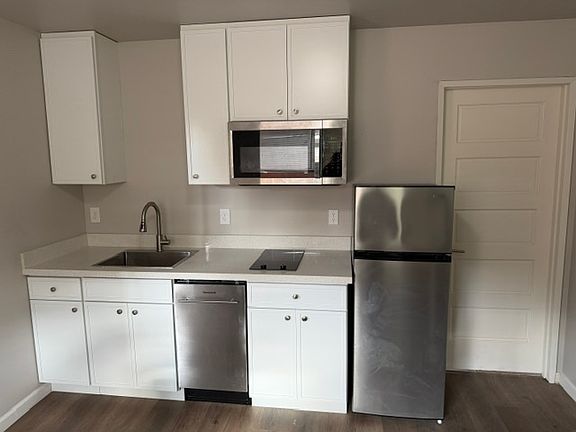 4th image of 509 N 85th St #11-1/2