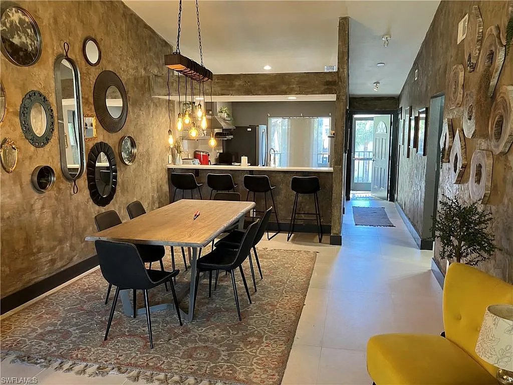 2 bed, 2.0 bath, 1246 sqft, $2,450 — Photo 4