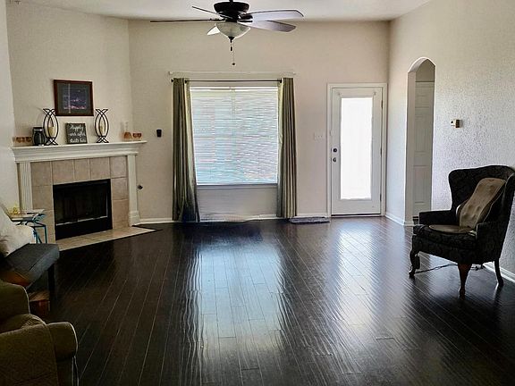 5th image of 261 Amber Ash Dr