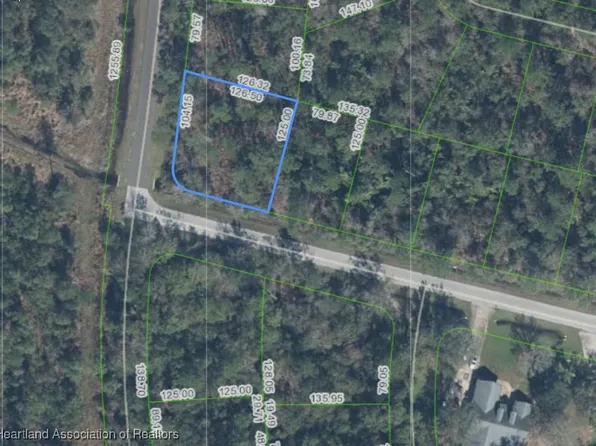 8826 Granada Blvd, Sebring, FL 33872