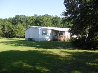 107 Carriage Pl, Satsuma, FL 32189