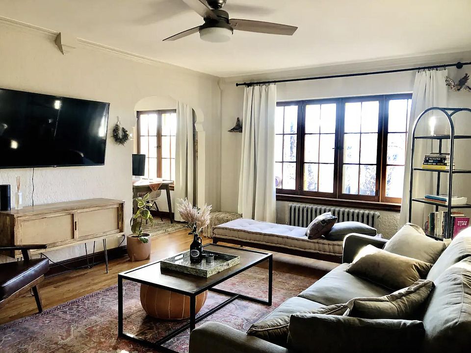 1st image of 1050 N Washington St APT 301