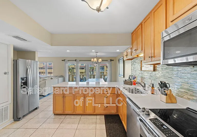 1500 Via De Luna Dr #E8 — Photo 19