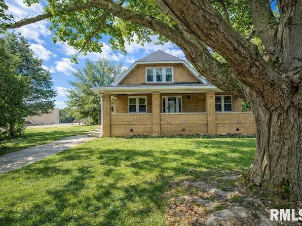 126 Highland St, East Peoria, IL 61611