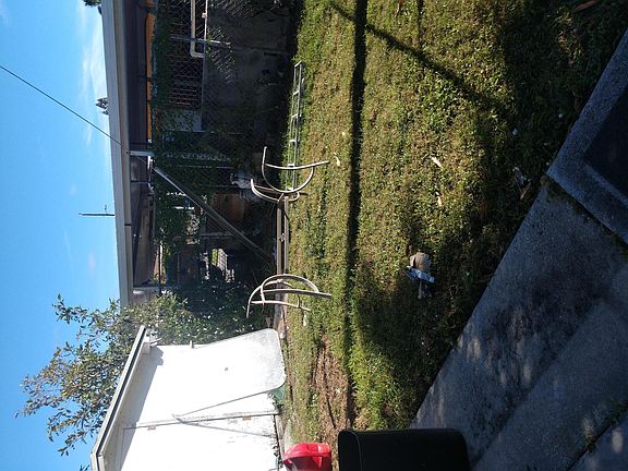 3rd image of 915 12th Avenue S