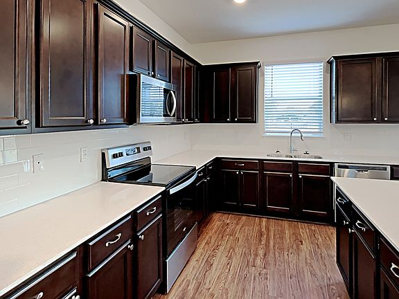 3rd image of 20283 Calla Lily Dr