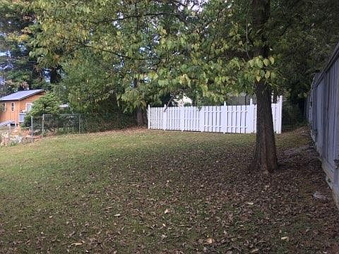 4th image of 1025 Weaver Pike