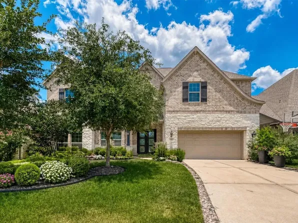 115 N Winter Sunrise Cir, Tomball, TX 77375