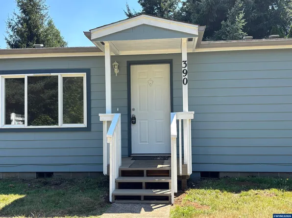 390 Montgomery St, Falls City, OR 97344