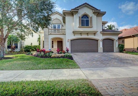 Home For Sale In Palma Vista