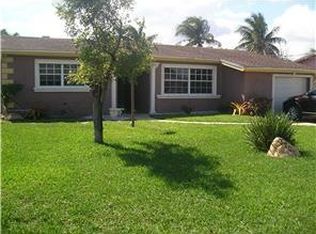 3700 E Shore Rd, Hollywood, FL 33023