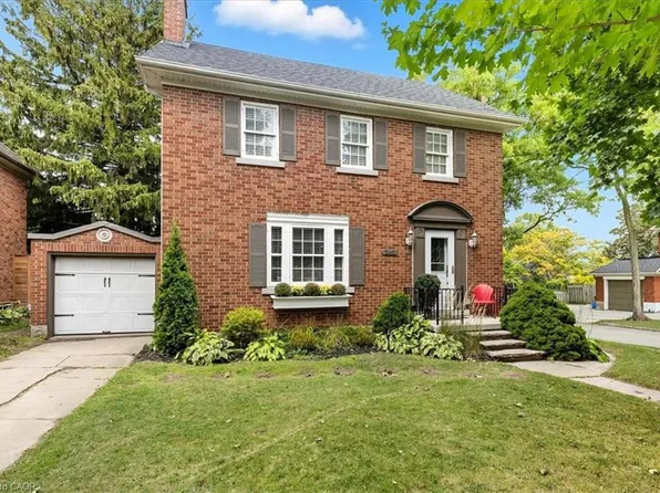 240 Cameron St N, Kitchener, ON N2H 3B4