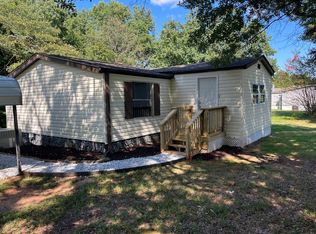 201 Campbell Lake Rd, Greer, SC 29651