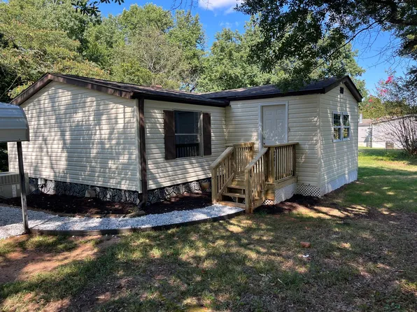 201 Campbell Lake Rd, Greer, SC 29651
