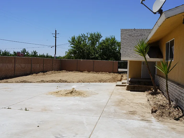 4504 E Clayton Ave — Photo 28