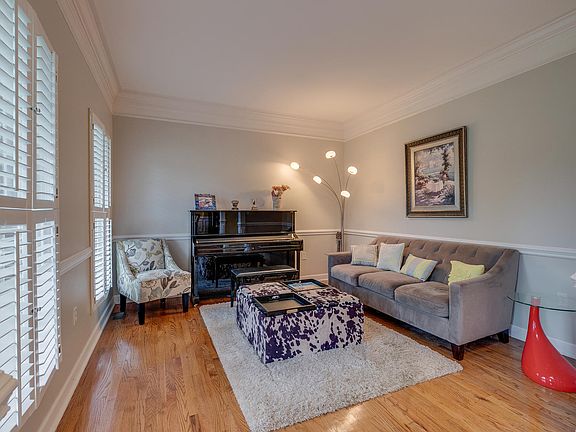 5th image of 1116 Dover Dr