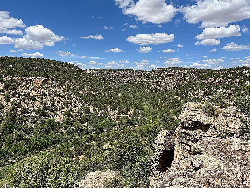 1st image of 14 Cedar Point Rd