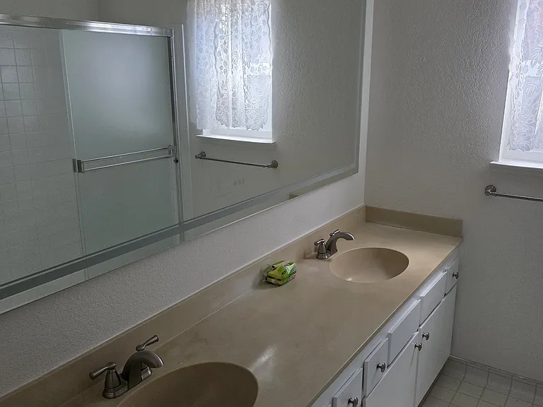 1884 Sally Creek Cir — Photo 34