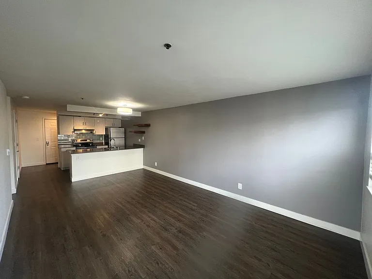 Cameron Apartments — Photo 23