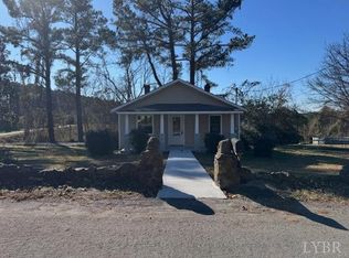 103 W End St, Brookneal, VA 24528