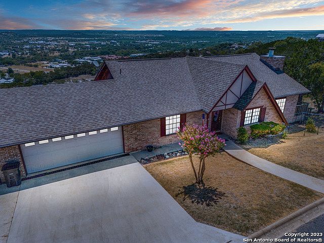 1st image of 315 LOMA VISTA DR