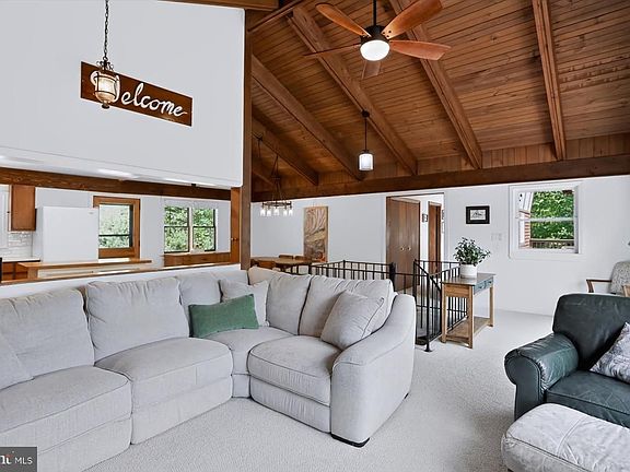4th image of 413 Summer Mountain Rd