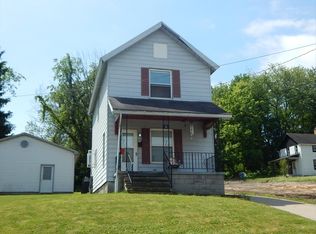 16 Park Ave, Struthers, OH 44471