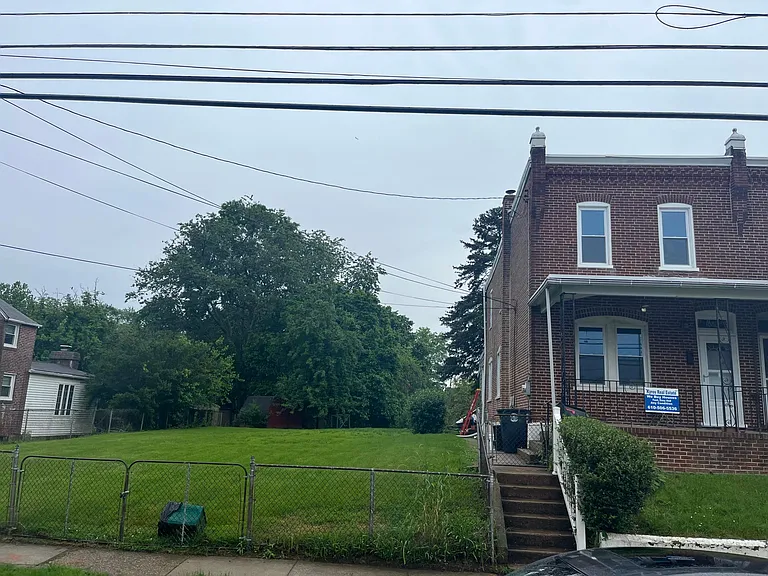 1082 Eddystone Ave — Photo 11