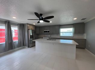1950 Jackson Ave, Melbourne, FL 32935